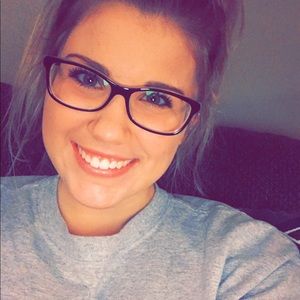 Meet your Posher, Leah